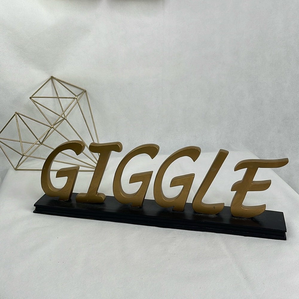 G I G G L E  Plaque Giggle Whimsical Decorative Plaque Gold Black